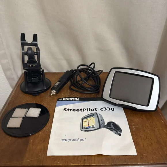 Garmin StreetPilot c330 GPS Navigator 3.5-Inch‎ touchscreen bundle TESTED WORKS - Picture 1 of 8